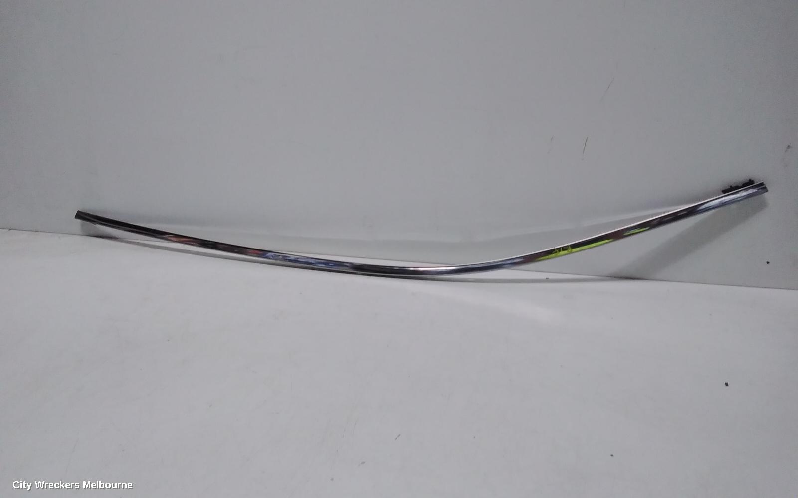 TOYOTA RAV4 2022 Body/Door Mould