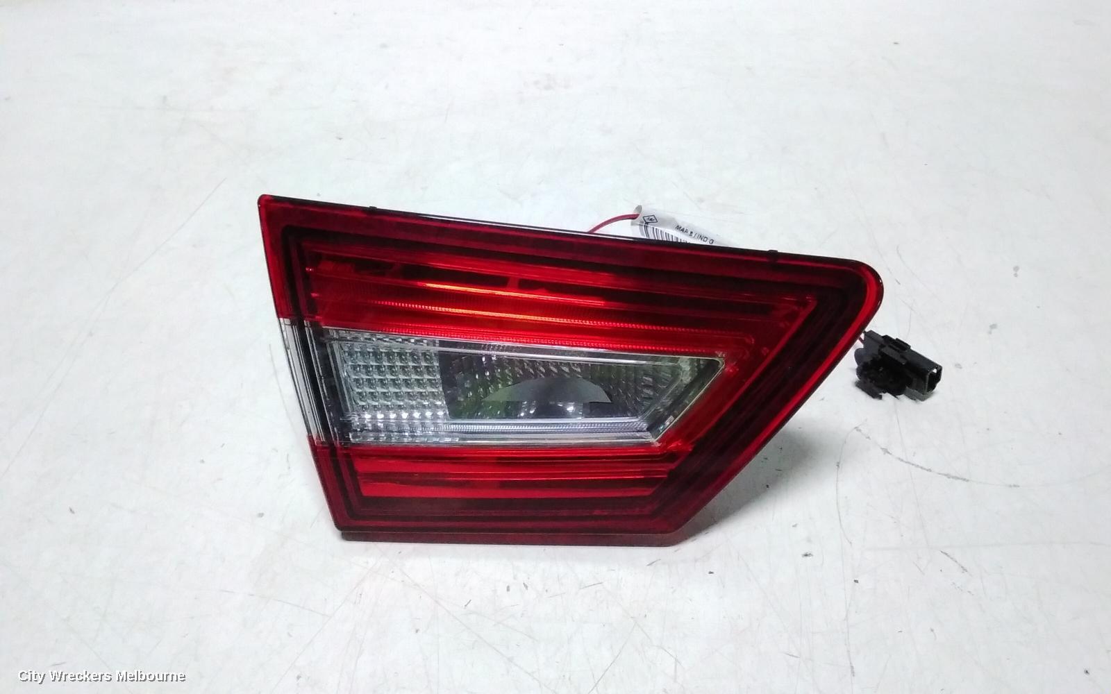 RENAULT CLIO 2014 Rear Garnish