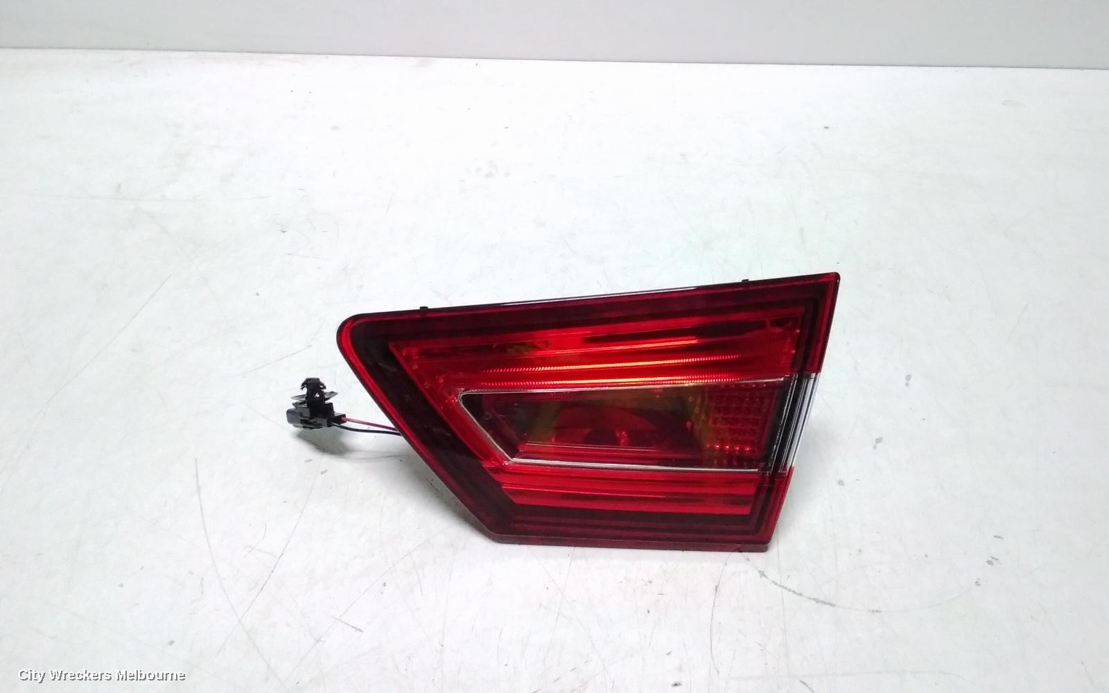 RENAULT CLIO 2014 Rear Garnish