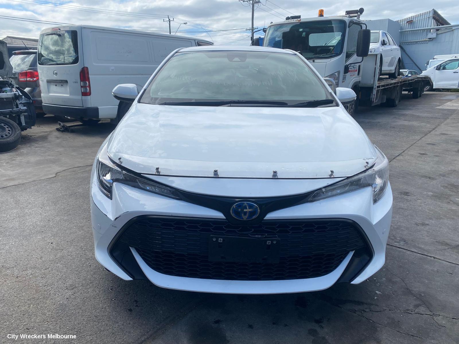 TOYOTA COROLLA 2018 Battery