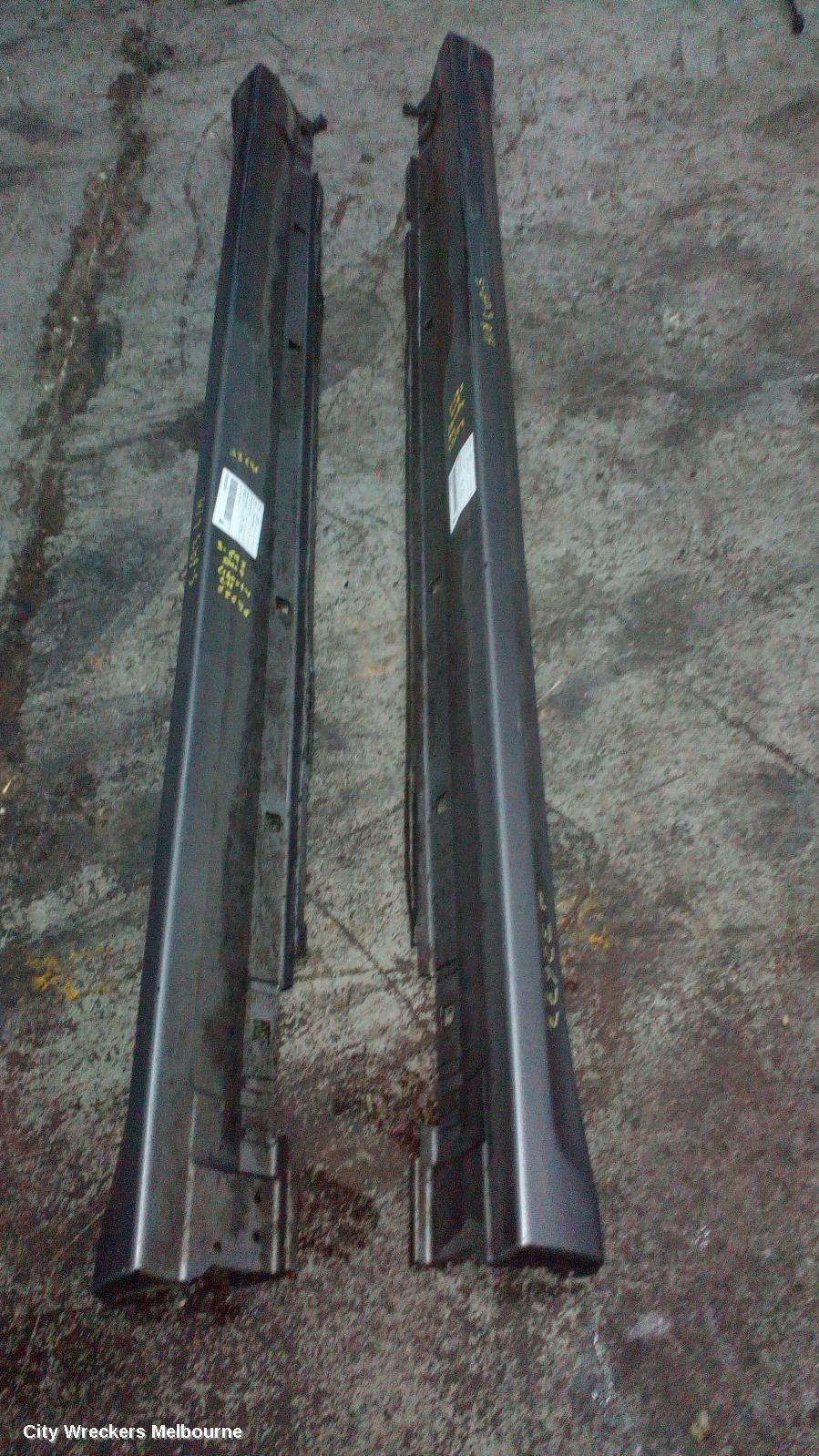 SUBARU LIBERTY 2009 Side Step/Skirt