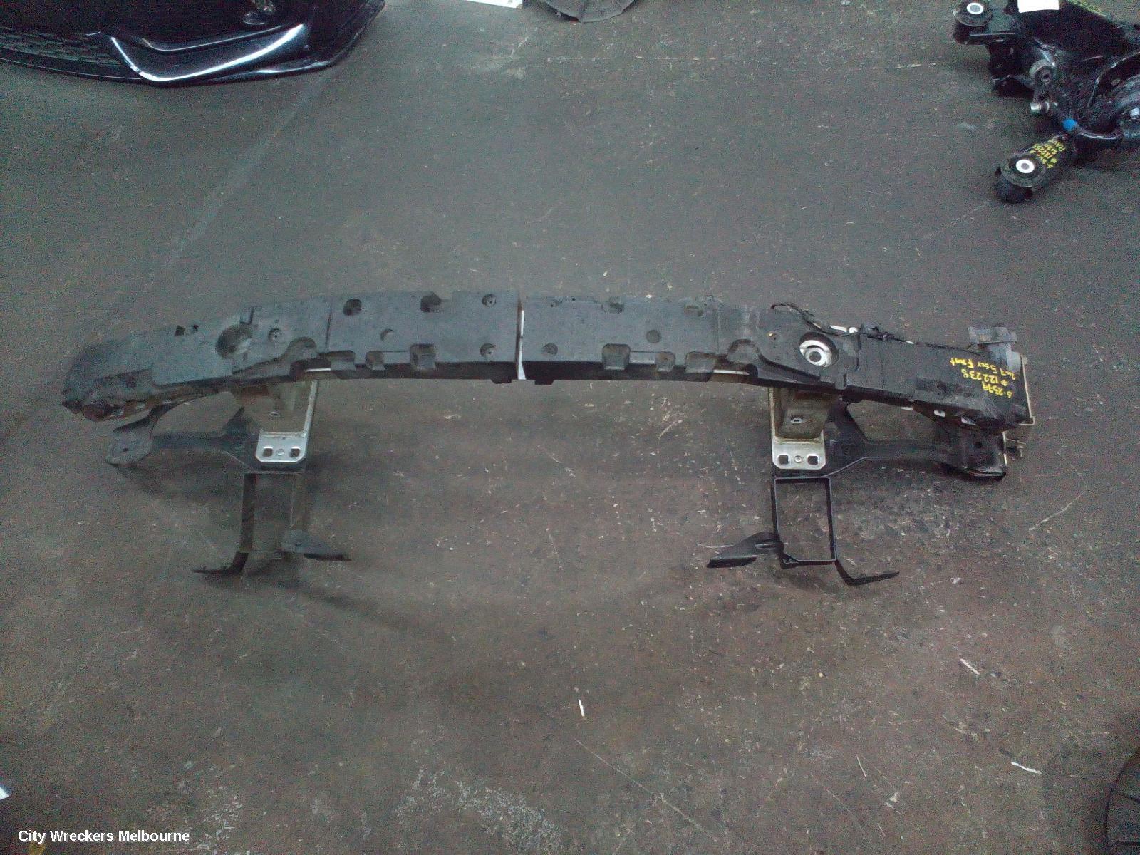 BMW 5 SERIES 2007 F/Bar Reinforc/Brack