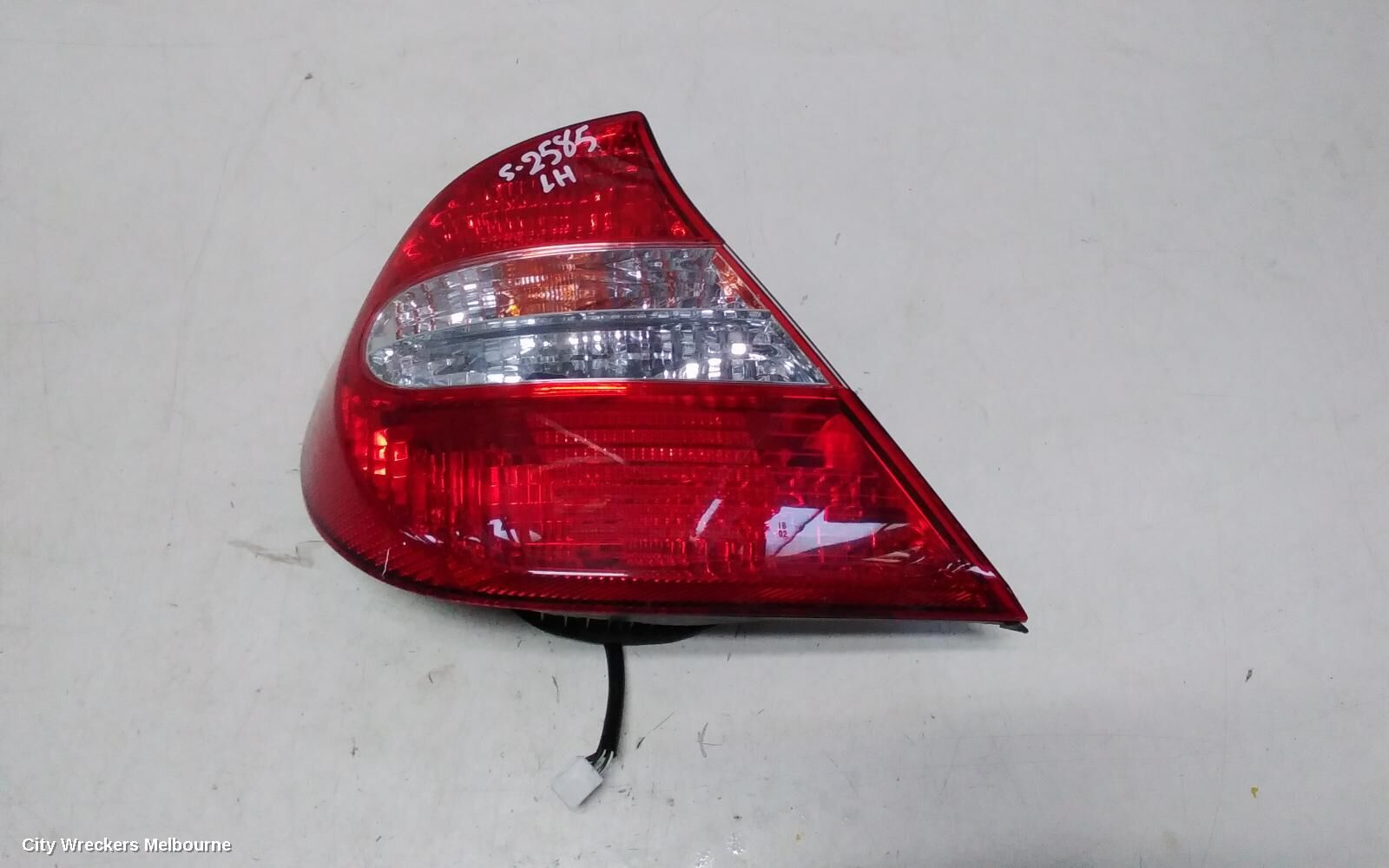 TOYOTA CAMRY 2003 Left Taillight