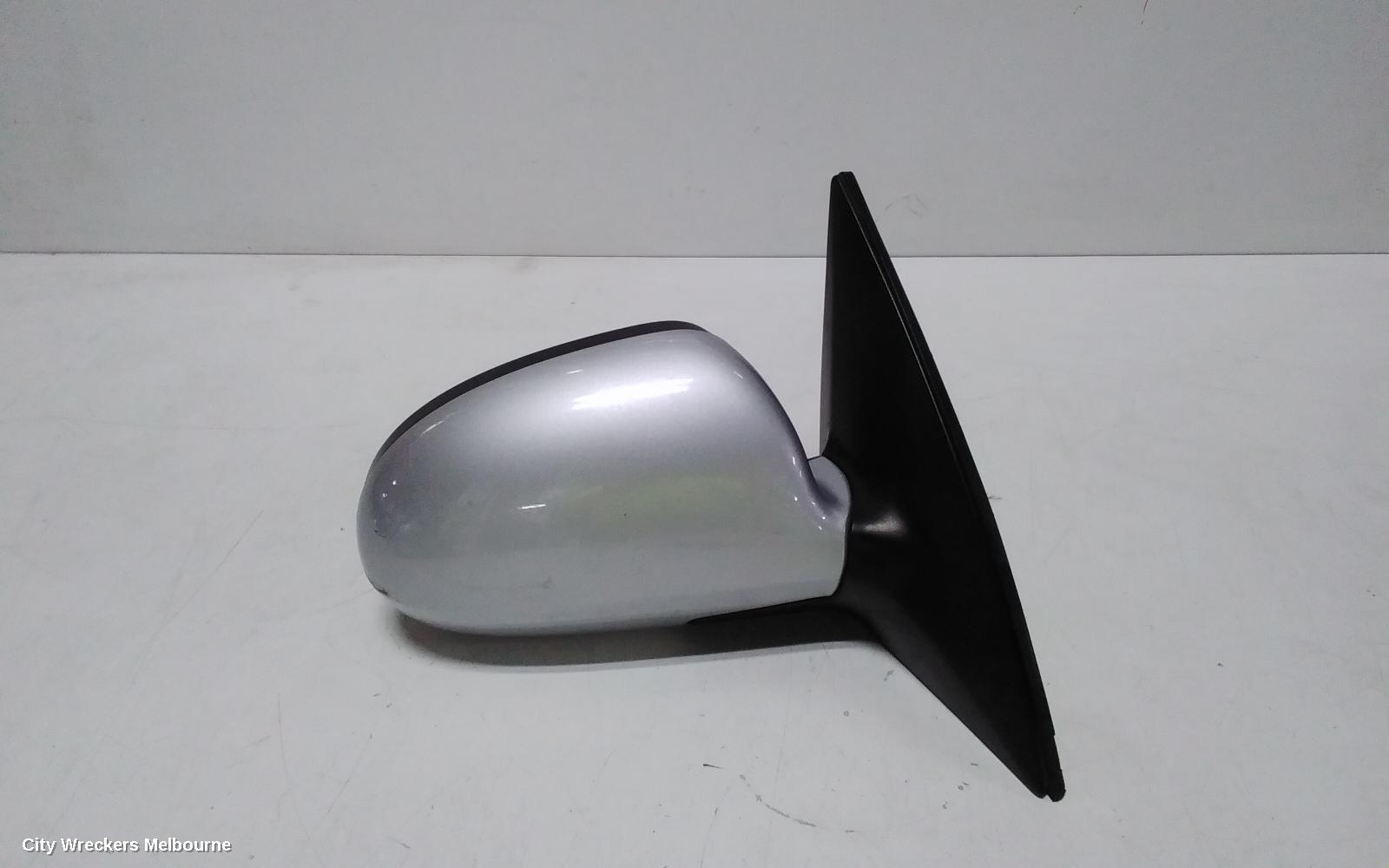HYUNDAI I30 2010 Right Door Mirror
