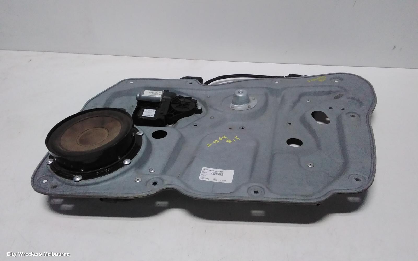 VOLKSWAGEN CADDY 2006 Right Front Window Reg/Motor