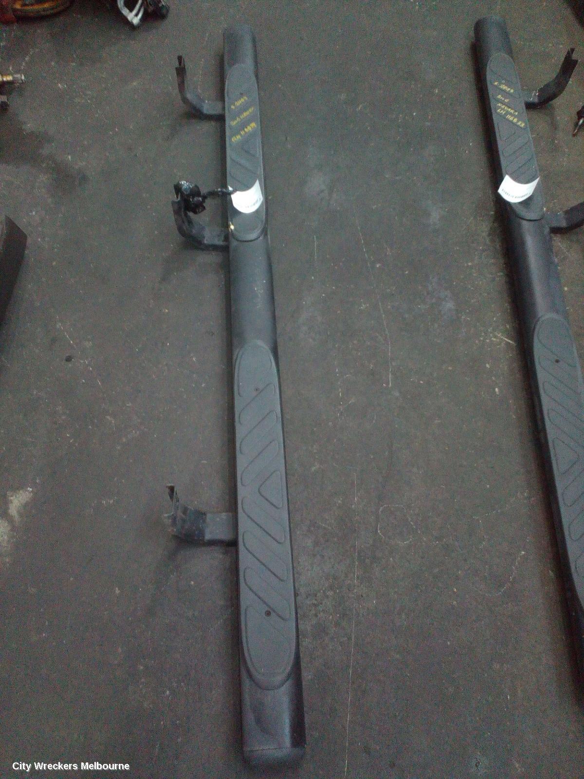 NISSAN NAVARA 2006 Side Step/Skirt