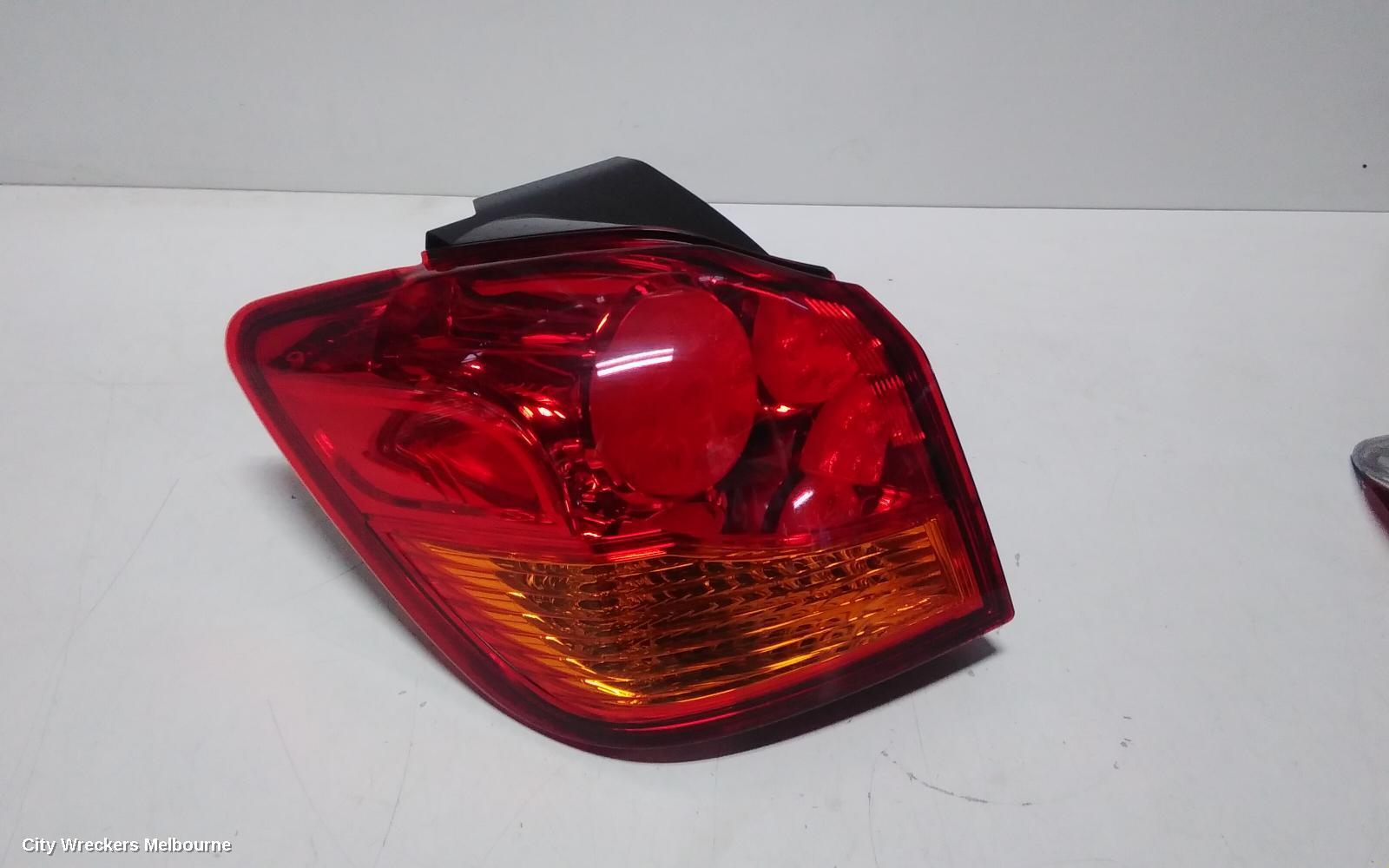 MITSUBISHI ASX 2015 Left Taillight