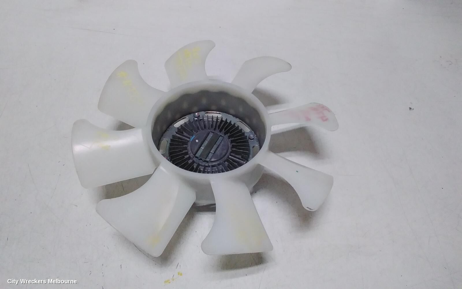 MITSUBISHI TRITON 2012 Fan