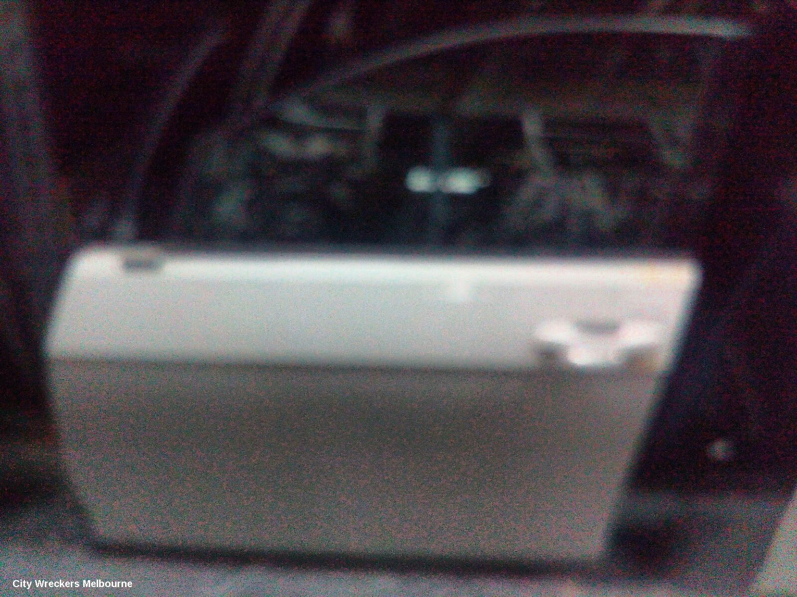 VOLKSWAGEN GOLF 2018 Left Front Door