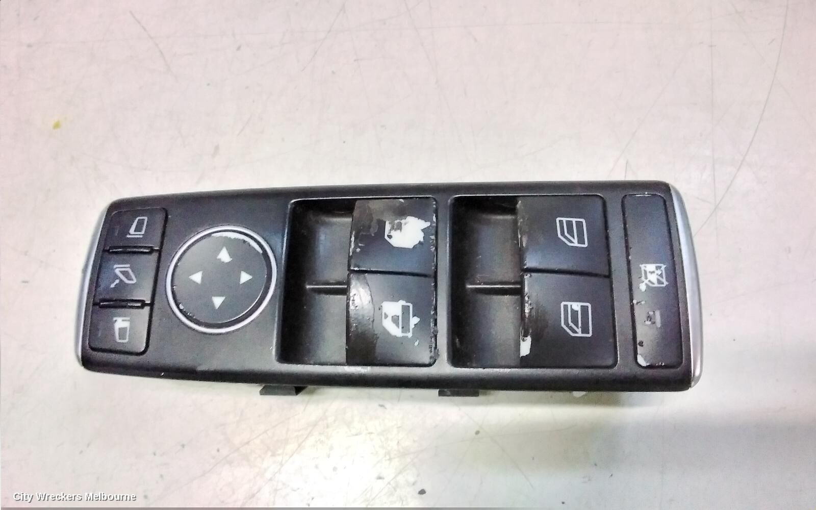 MERCEDES CLA CLASS 2014 Pwr Dr Wind Switch