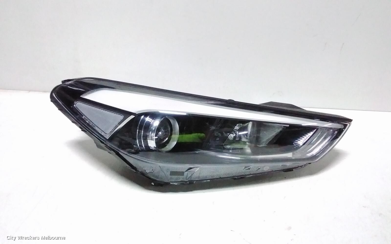 HYUNDAI TUCSON 2016 Right Headlamp