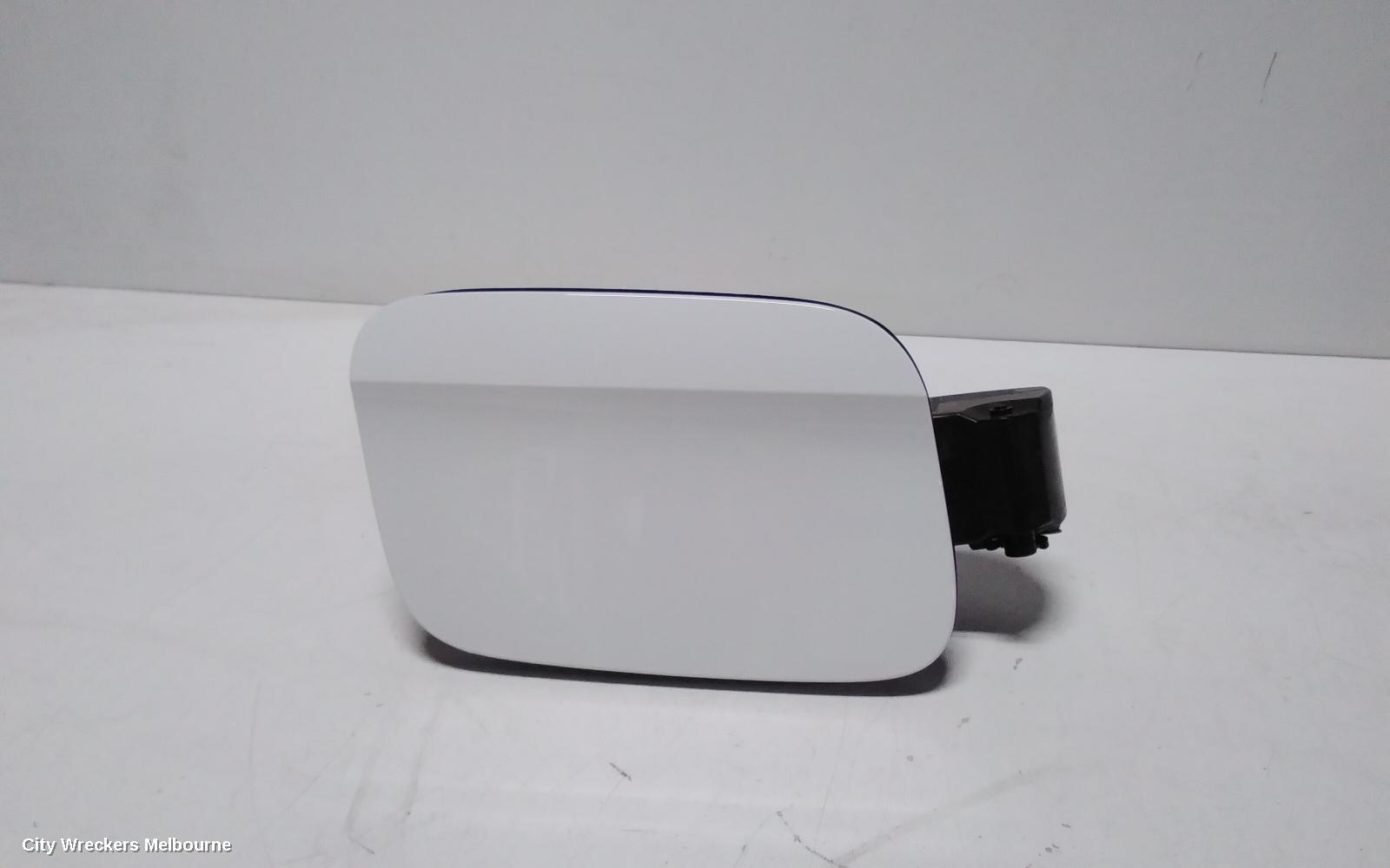 HOLDEN COMMODORE 2018 Fuel Door / Filler