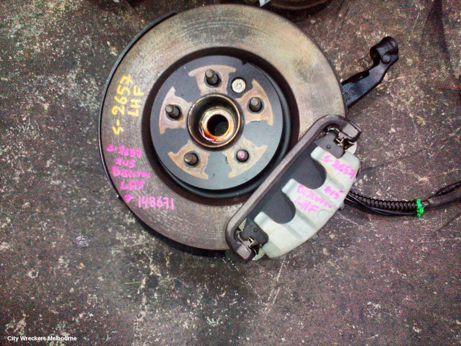 LAND ROVER DISCOVERY 2015 Left Front Hub Assembly