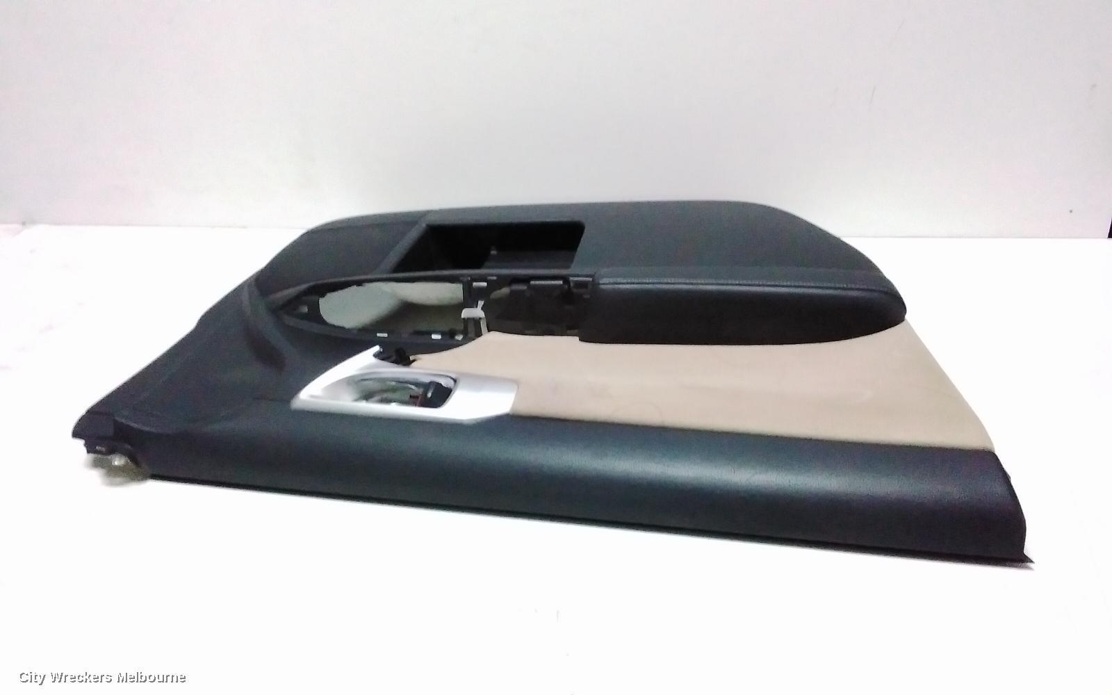 LEXUS CT200H 2012 Door Trim