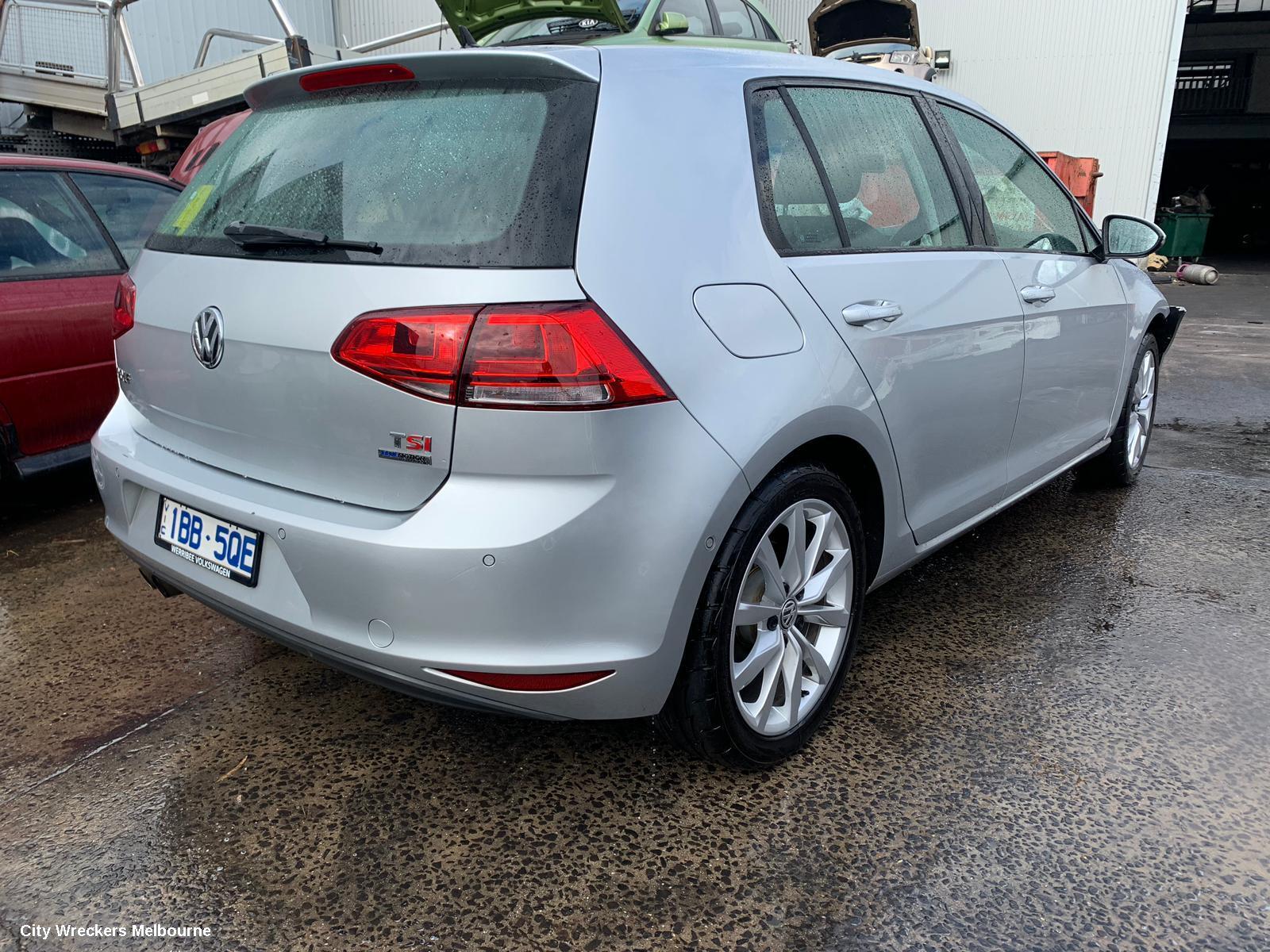 VOLKSWAGEN GOLF 2014 Sunvisor