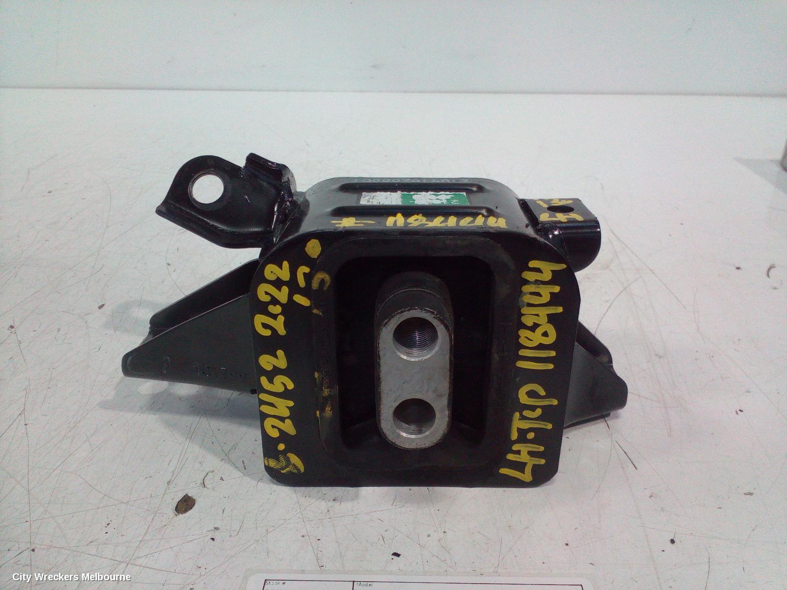 HYUNDAI I30 2022 Mount