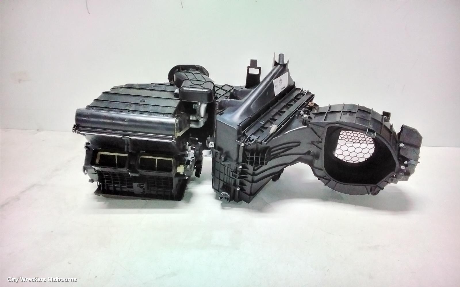 VOLKSWAGEN TRANSPORTER 2016 Heater Core/Box