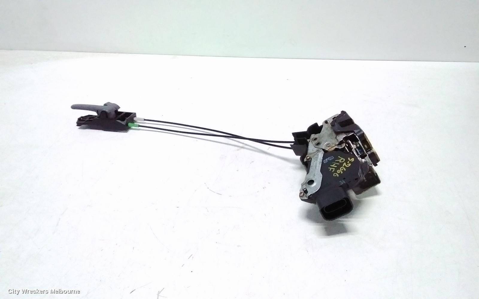 TOYOTA TARAGO 2000 Door/Boot/Gate Lock