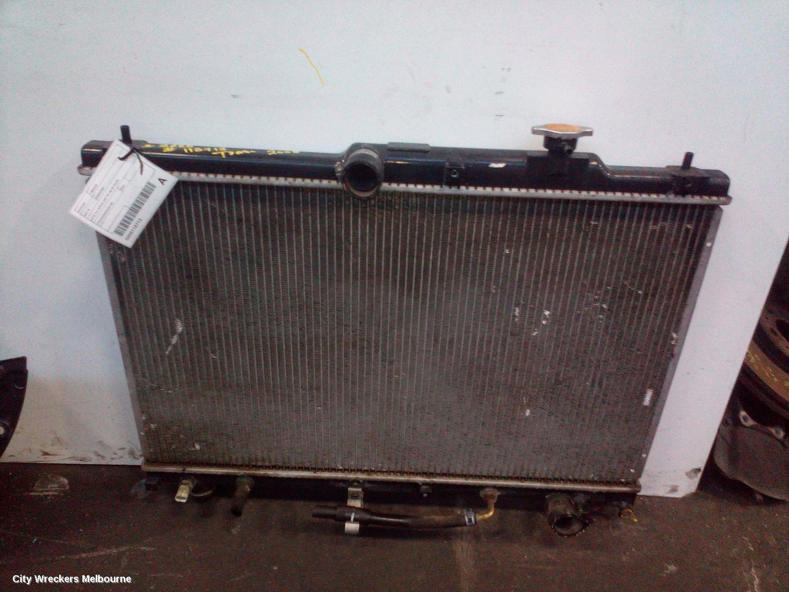 TOYOTA TARAGO 2000 Radiator