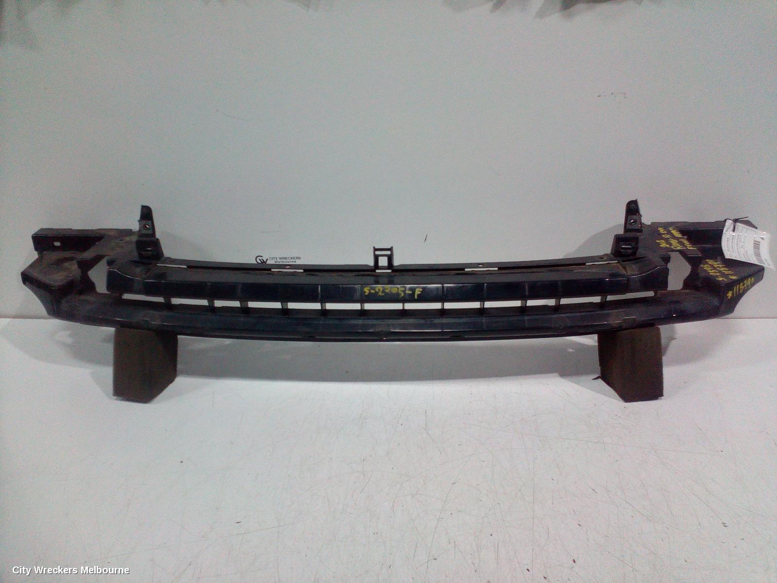 LAND ROVER RANGEROVER EVOQUE 2013 F/Bar Reinforc/Brack