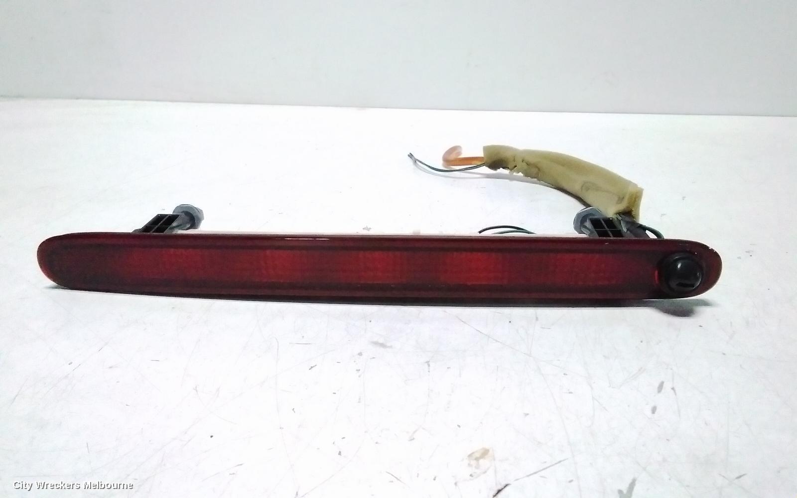 SUZUKI SWIFT 2013 High Level Stoplight