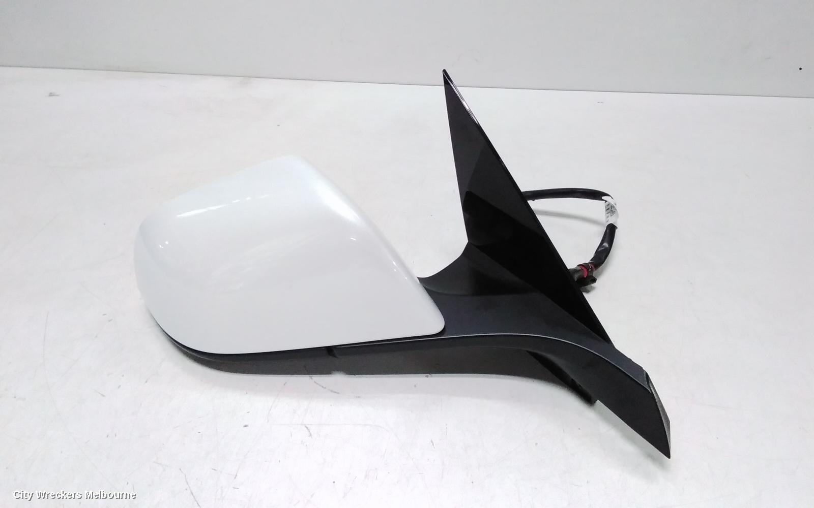 TESLA MODEL 3 2023 Right Door Mirror