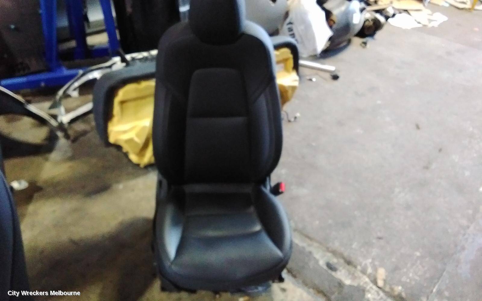 TESLA MODEL 3 2023 Front Seat