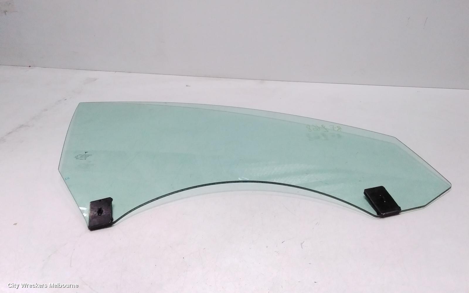 TESLA MODEL 3 2023 Right Front Door Window