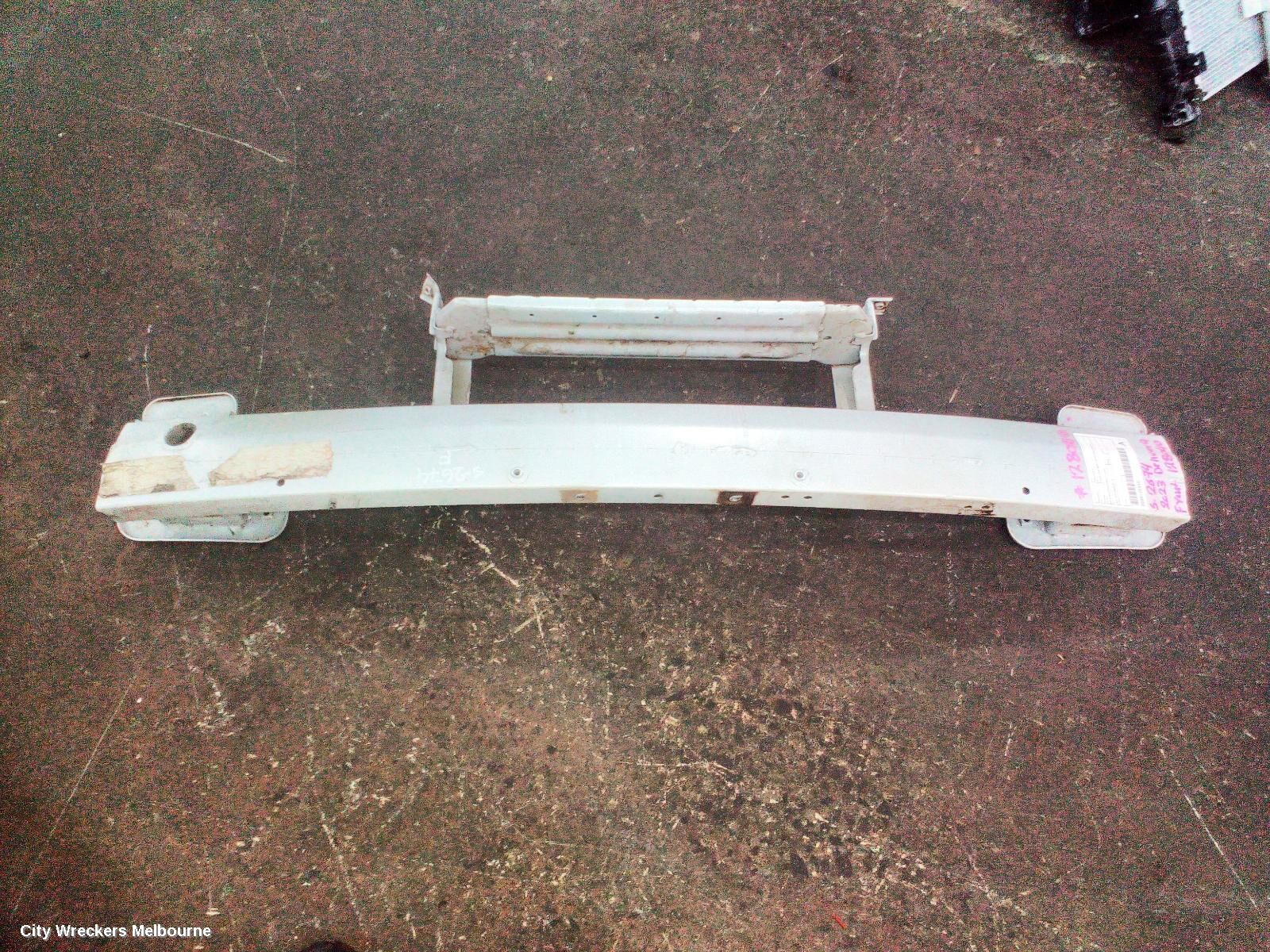 LDV DELIVER 9 2023 F/Bar Reinforc/Brack