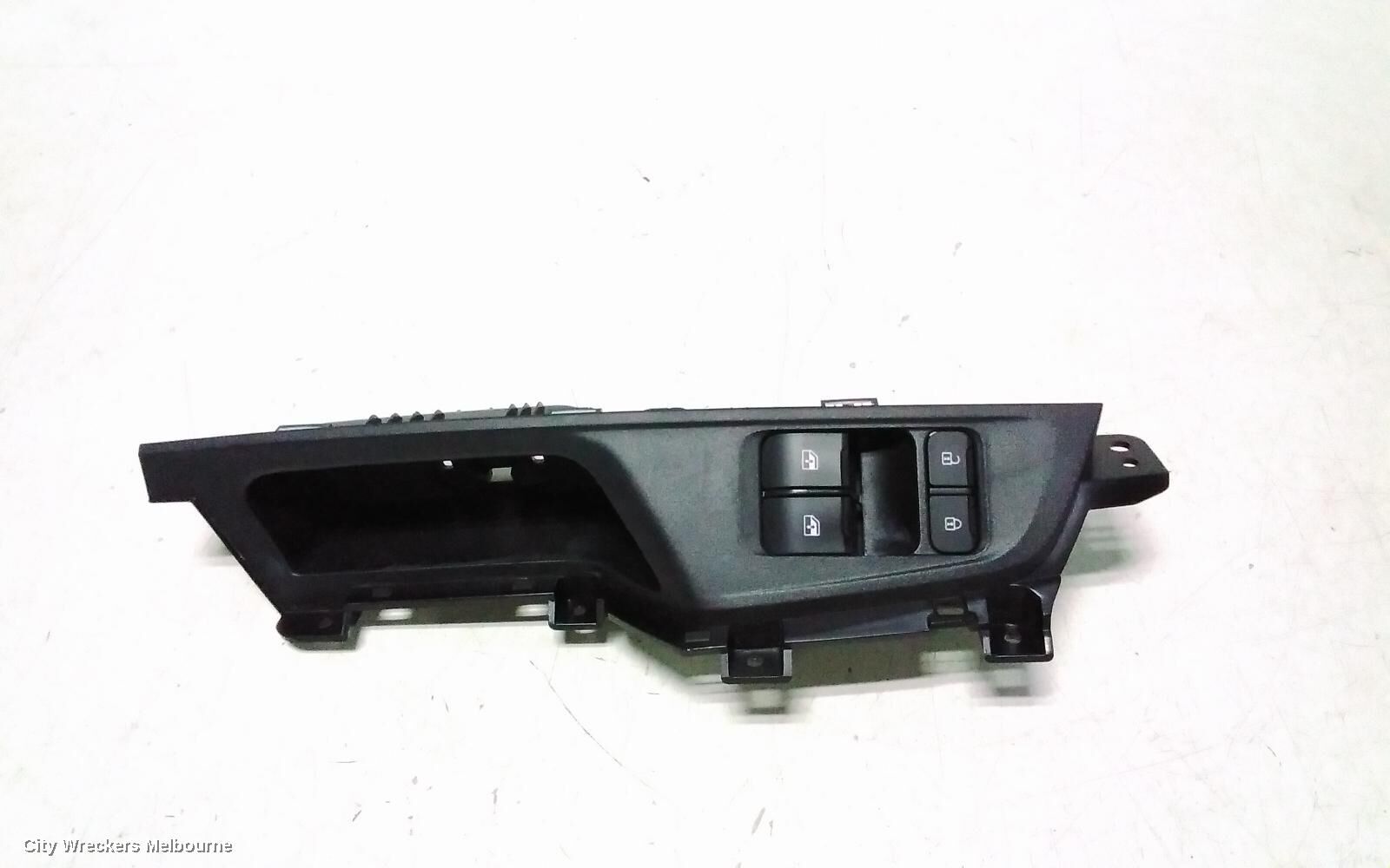 LDV DELIVER 9 2023 Pwr Dr Wind Switch
