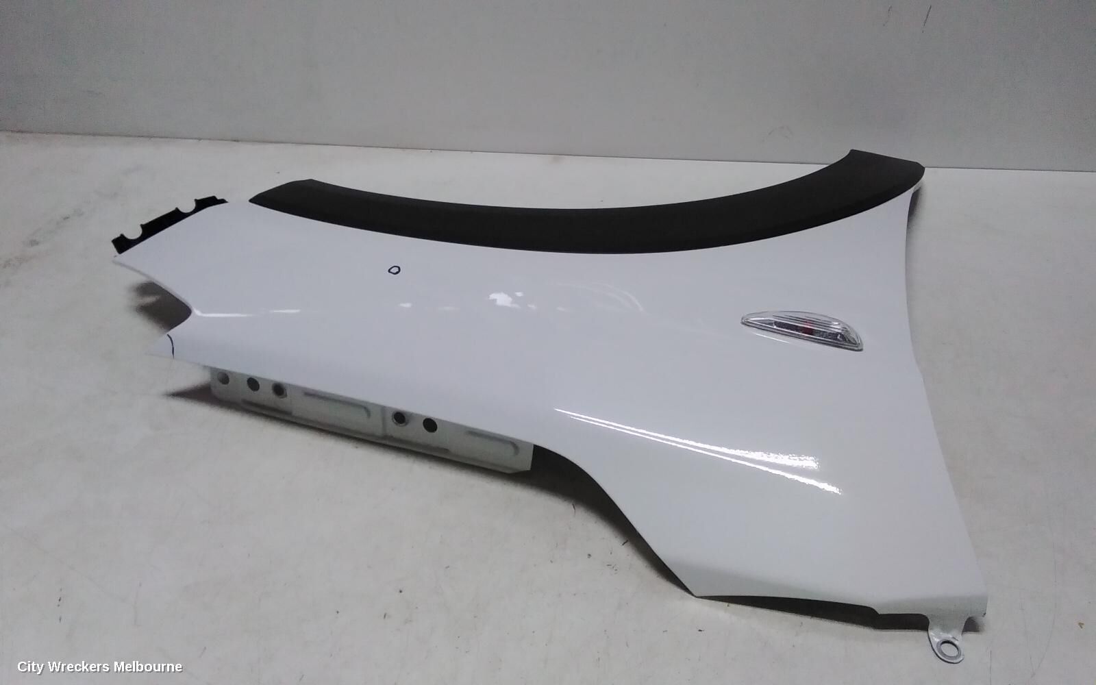 HYUNDAI TUCSON 2017 Right Guard