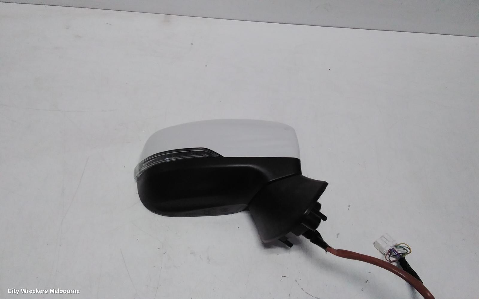 SUBARU XV 2018 Right Door Mirror