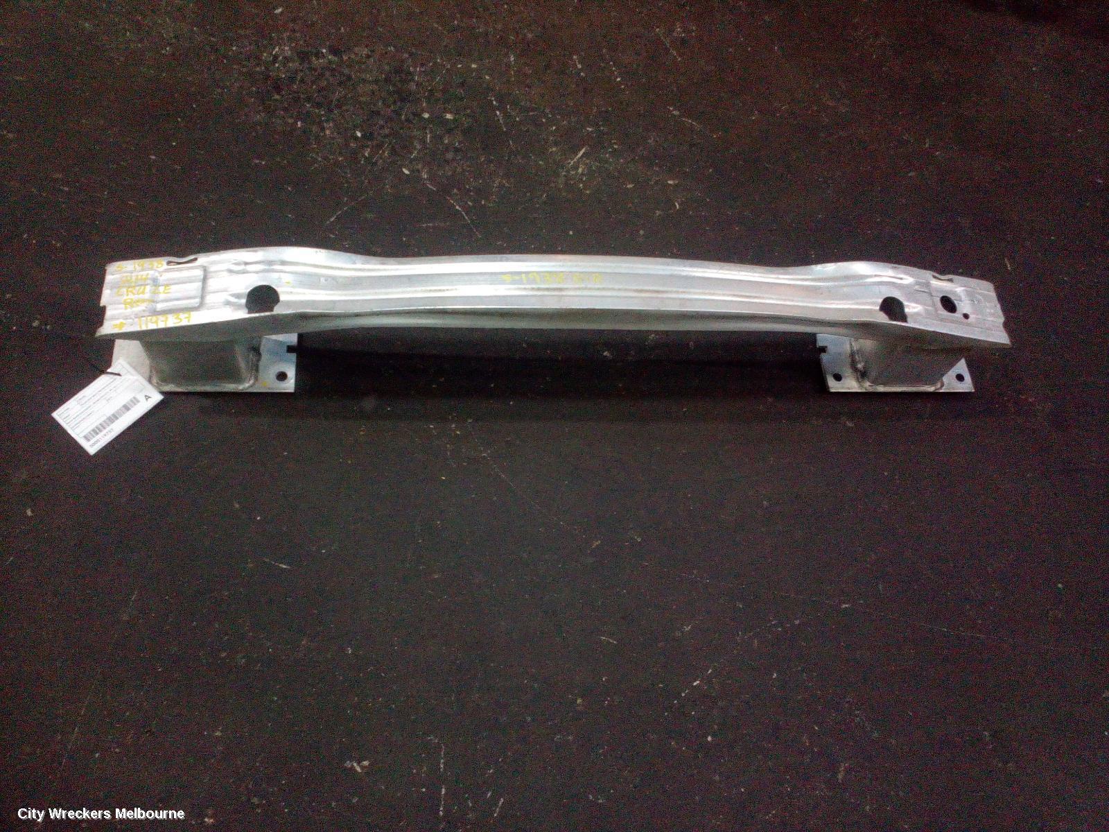HOLDEN CRUZE 2014 R/Bar Bracket/Reinfo
