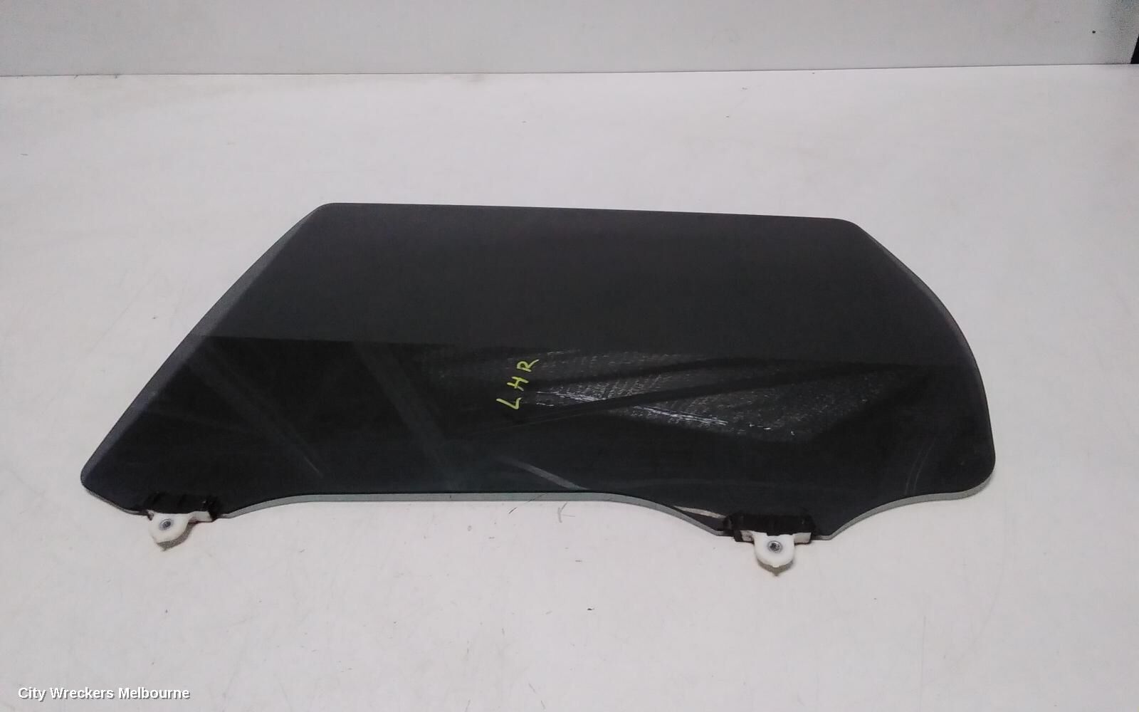 MITSUBISHI ASX 2017 Left Rear Door Window