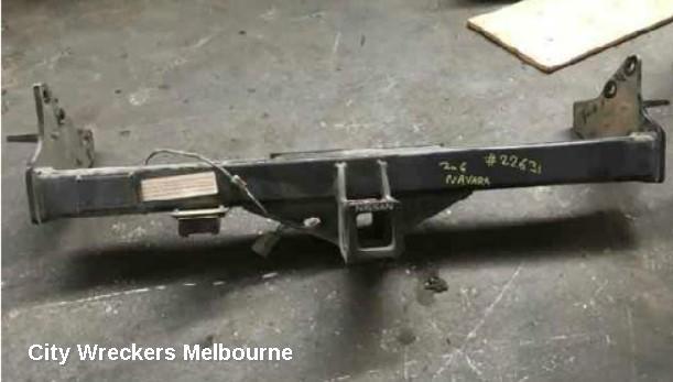 NISSAN NAVARA 2006 Towbar