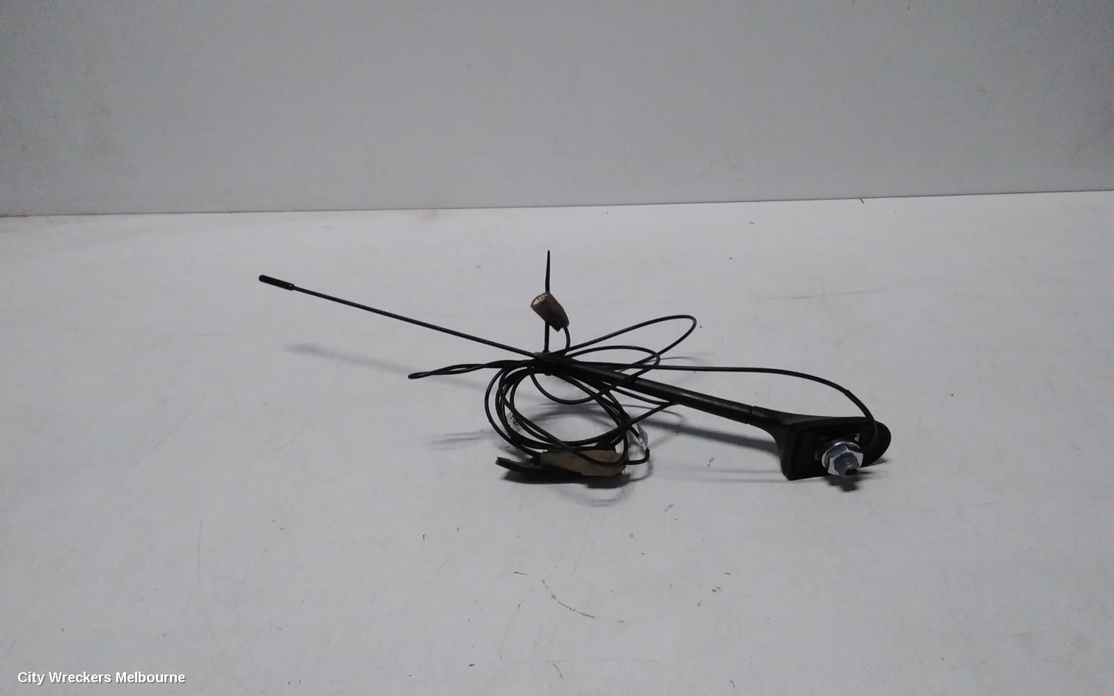 LDV DELIVER 9 2021 Antenna