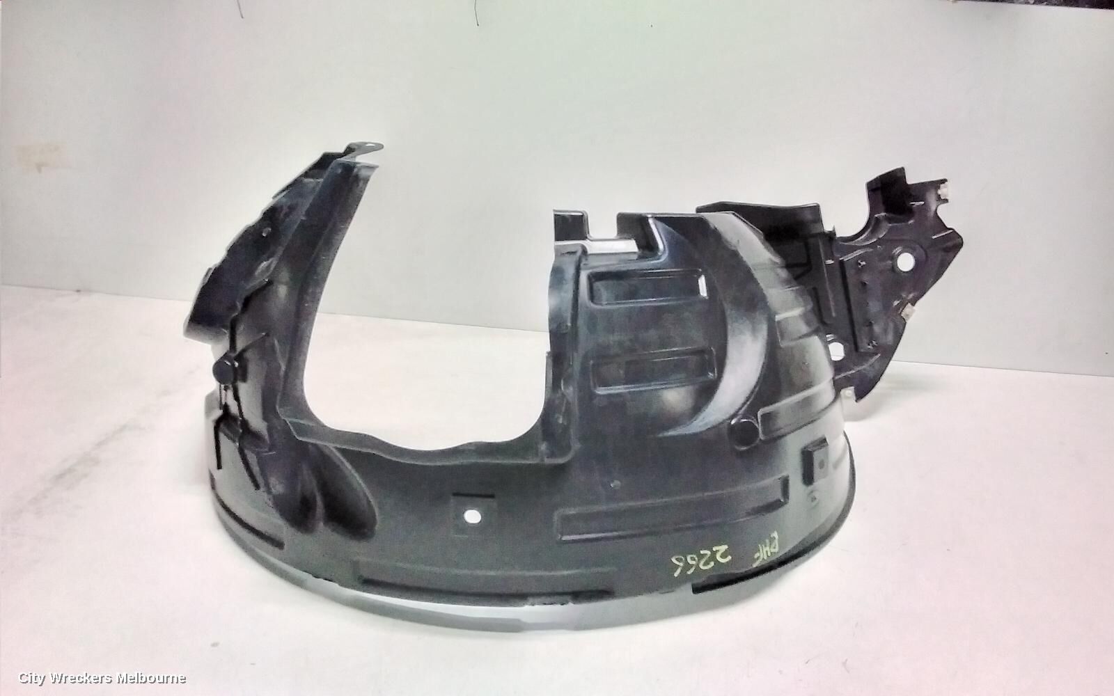 RENAULT KALEOS 2015 Right Guard Liner
