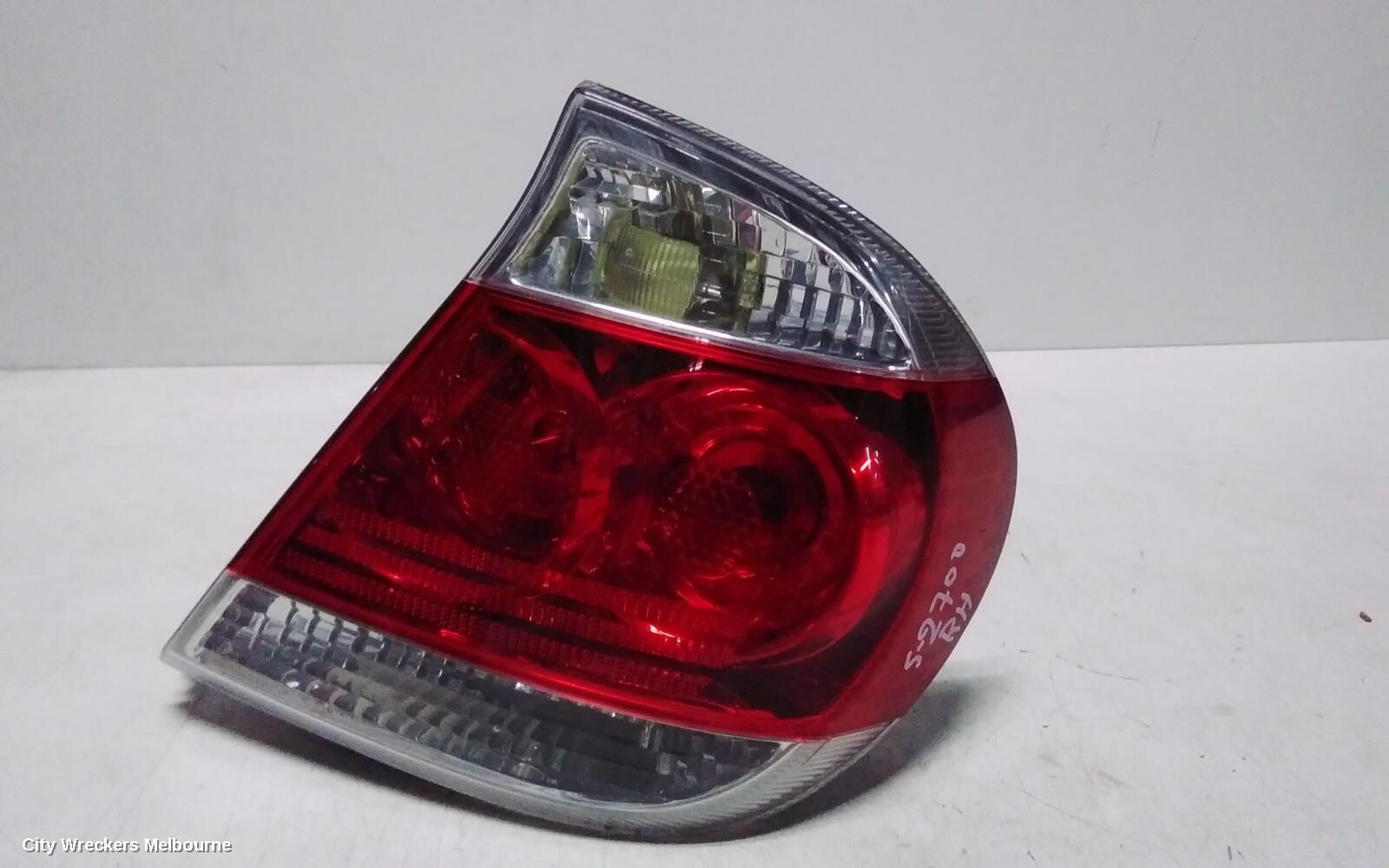 TOYOTA CAMRY 2004 Right Taillight