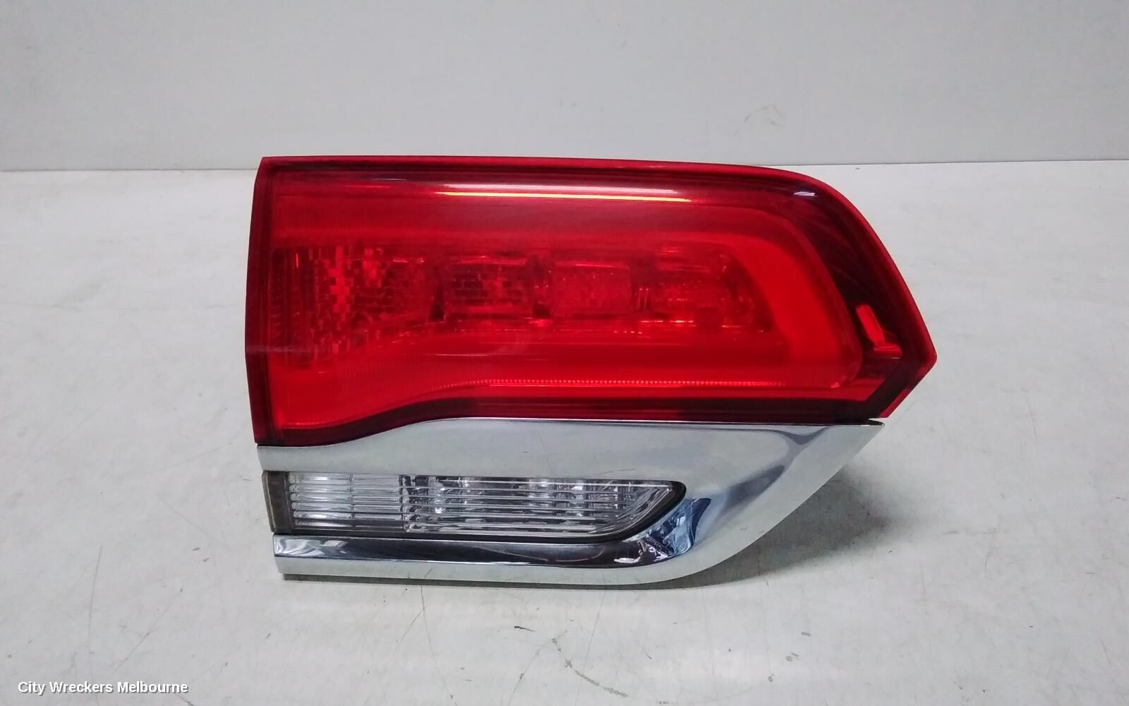 JEEP GRANDCHEROKEE 2016 Rear Garnish