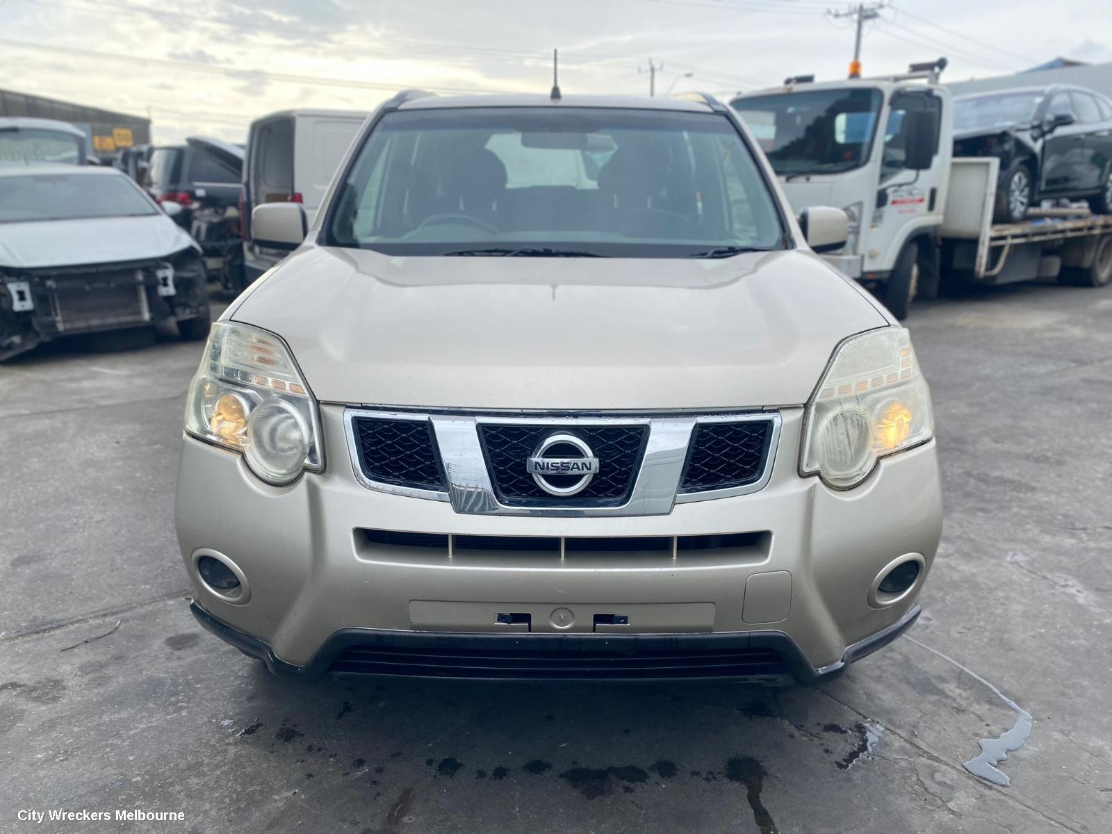 NISSAN XTRAIL 2011 Right Taillight