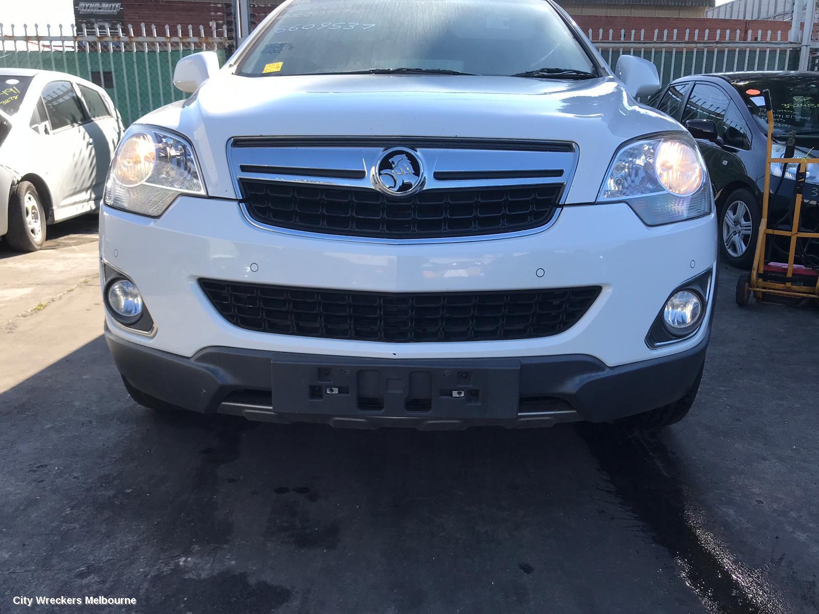 HOLDEN CAPTIVA 2011 Grille