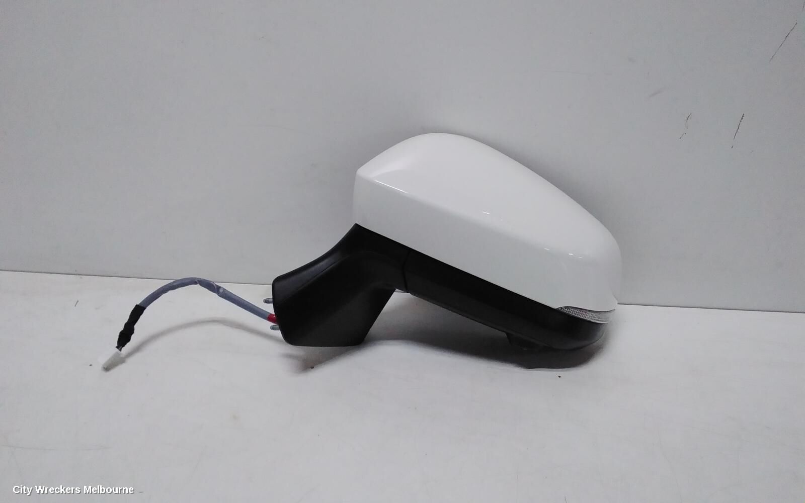 TOYOTA COROLLA CROSS 2024 Left Door Mirror