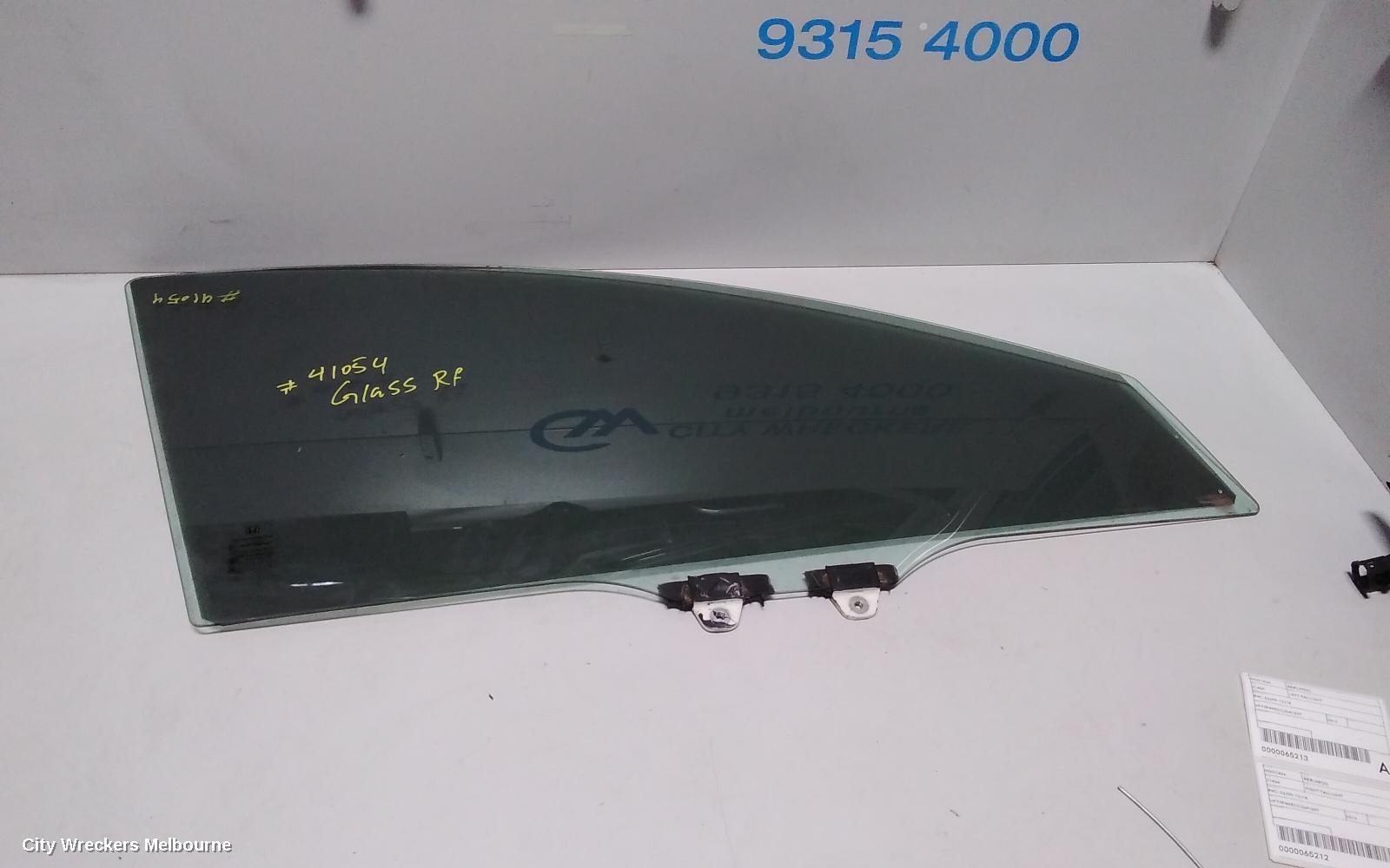 HONDA HRV 2016 Right Front Door Window