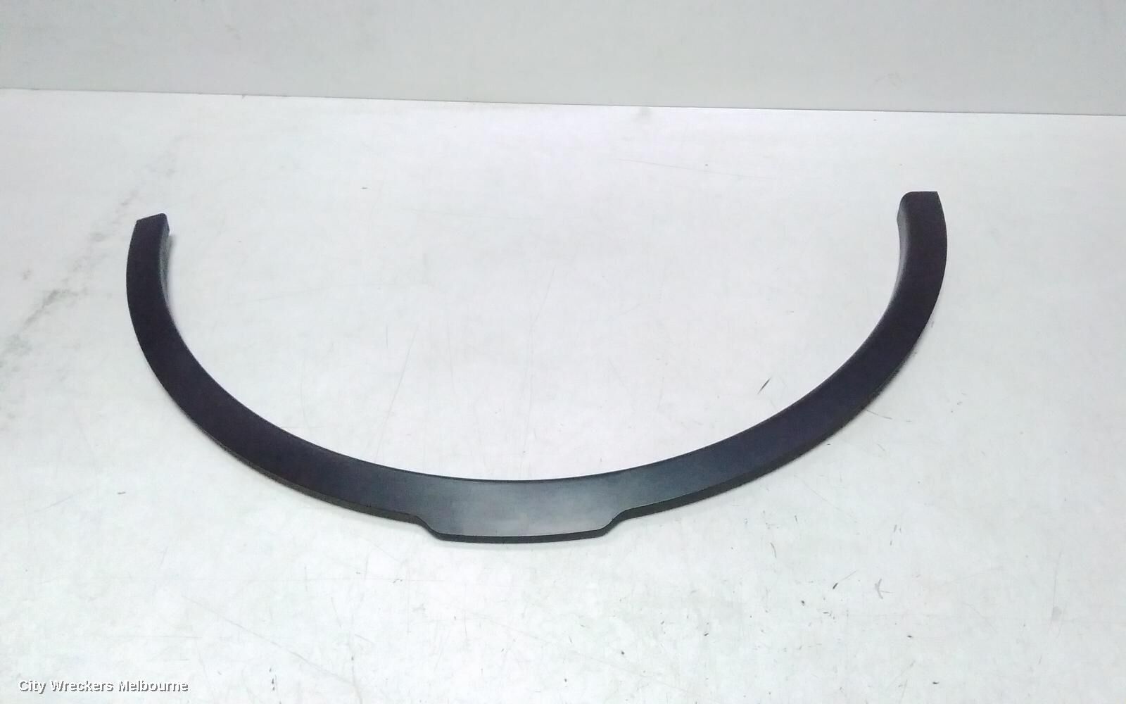 LAND ROVER DISCOVERY 2017 Wheel Arch Flare