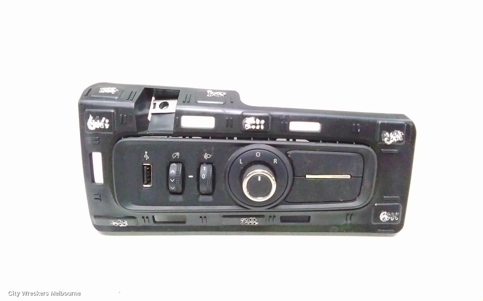 LDV DELIVER 9 2021 Misc Switch/Relay
