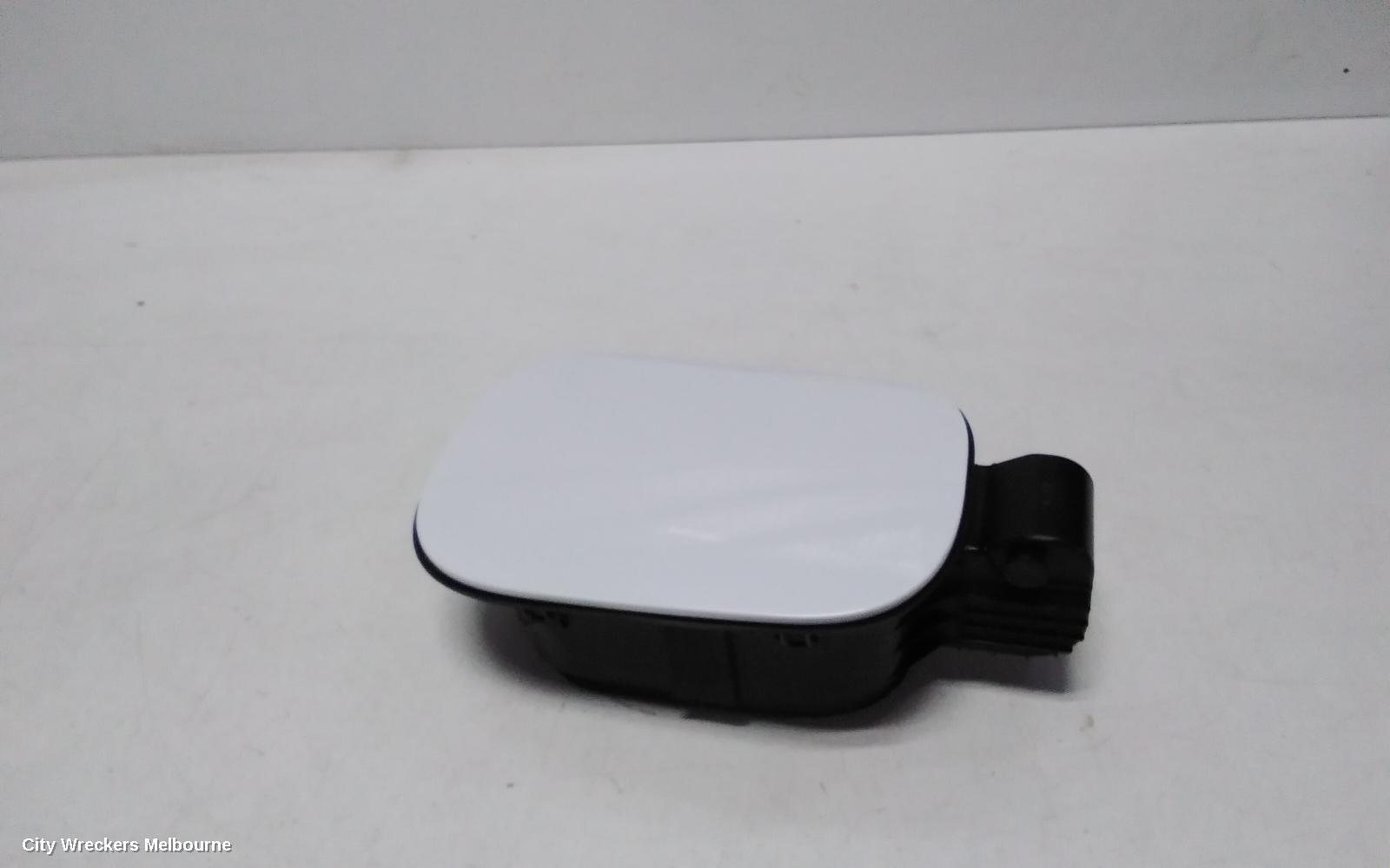 HYUNDAI TUCSON 2022 Fuel Door / Filler