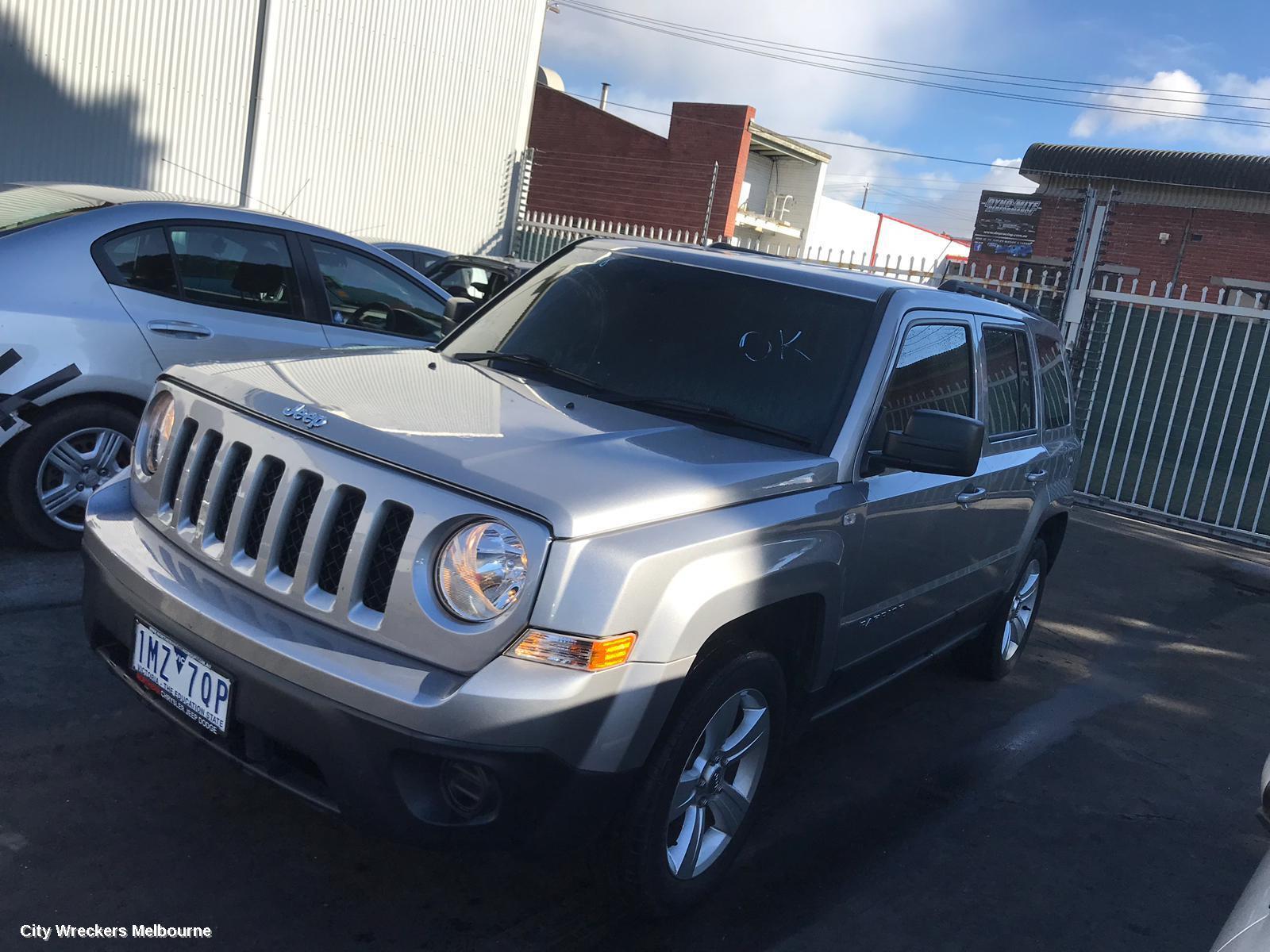 JEEP PATRIOT 2016 Left Rear Door/Sliding