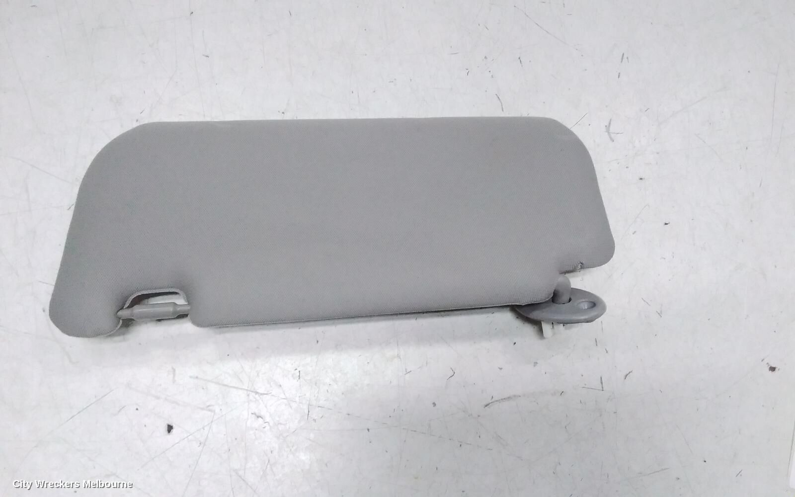 TOYOTA CAMRY 2018 Sunvisor