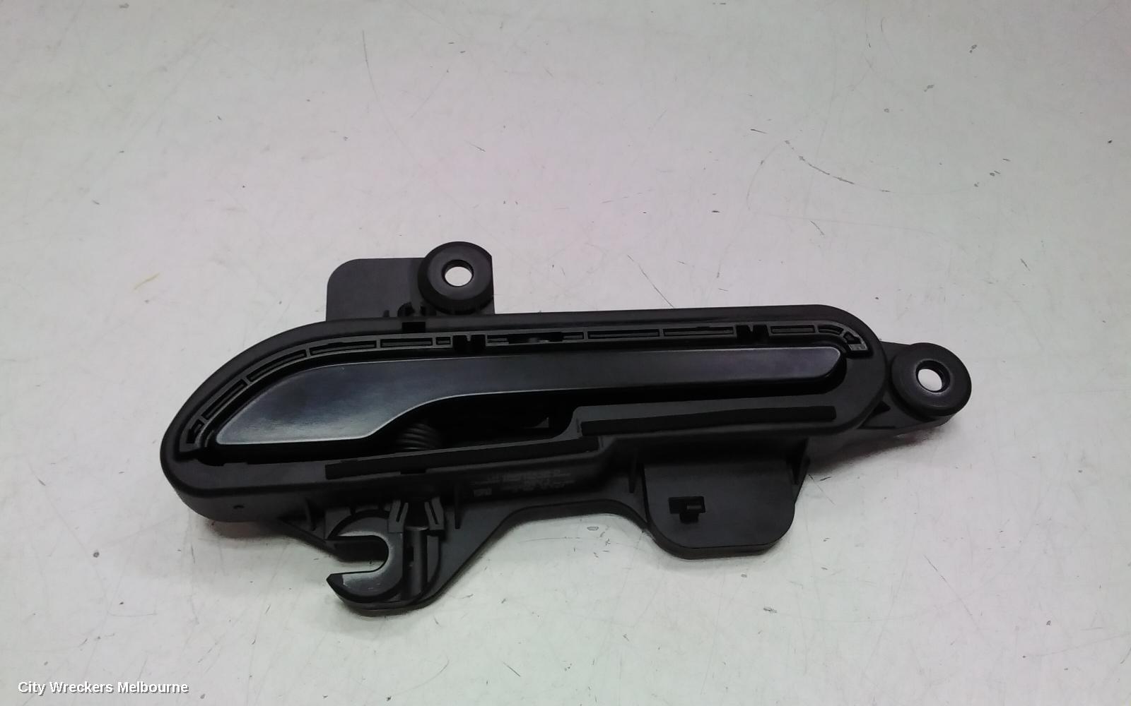 TESLA MODEL 3 2023 Door Handle