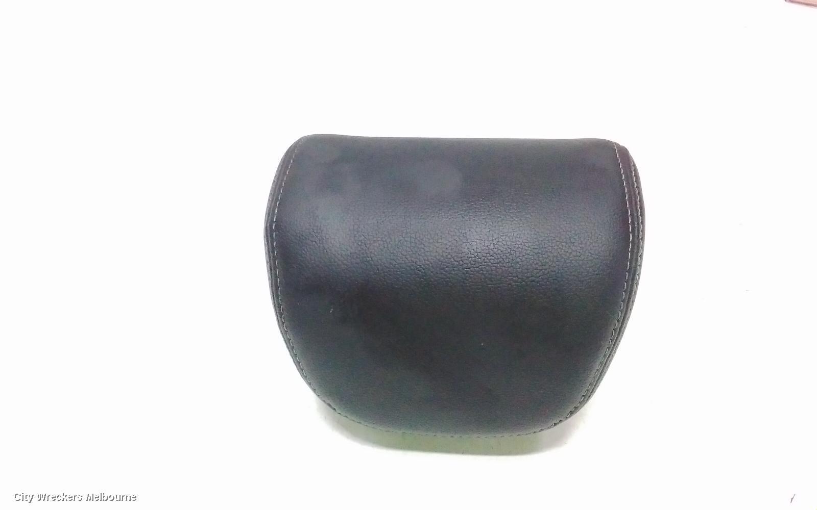 MITSUBISHI ASX 2013 Headrest